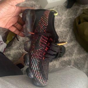 Nice vapor max worn only a few times like new